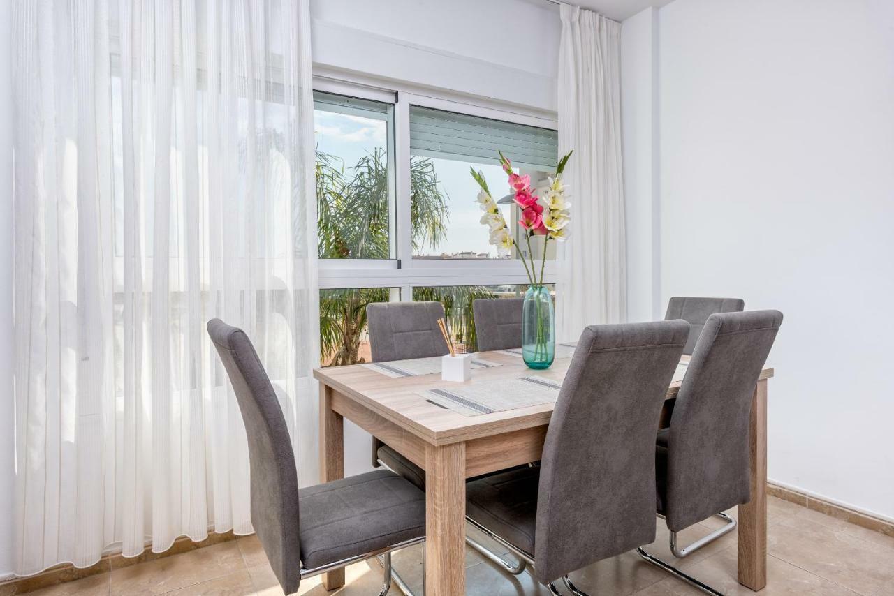 Wintowinrentals Best Location, Beach, Pool & Parking Rincón de la Victoria Екстериор снимка