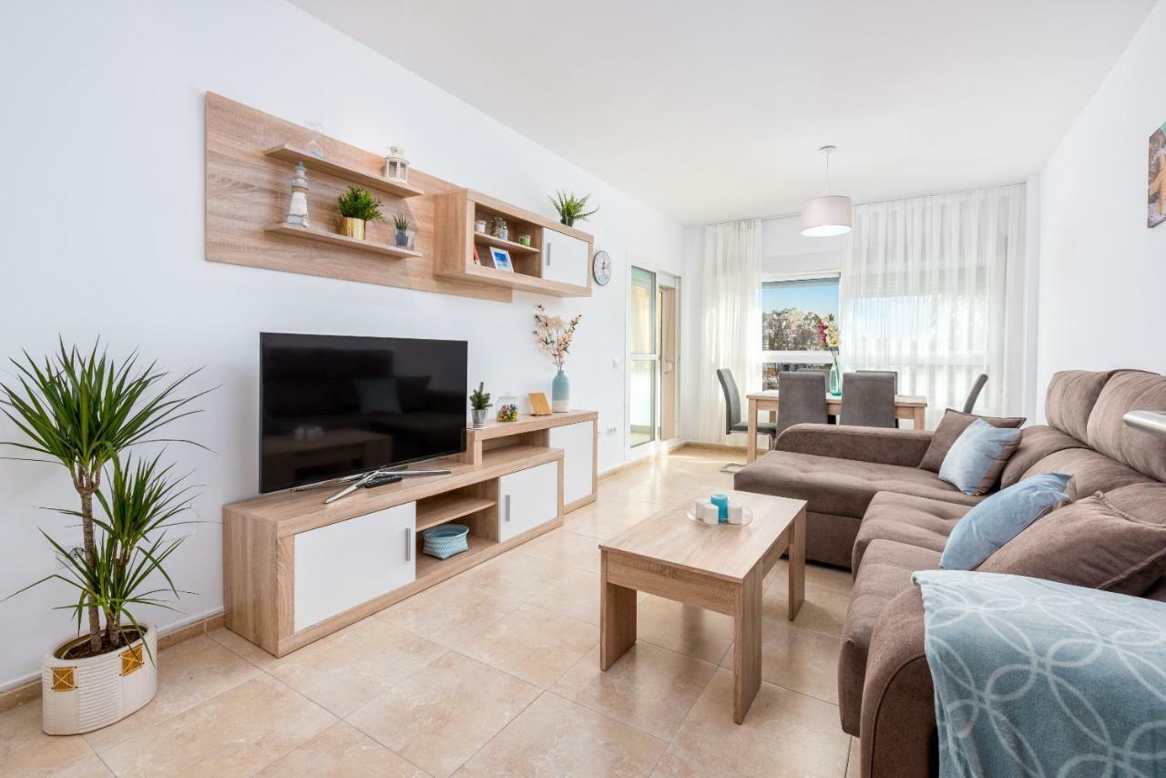 Wintowinrentals Best Location, Beach, Pool & Parking Rincón de la Victoria Екстериор снимка