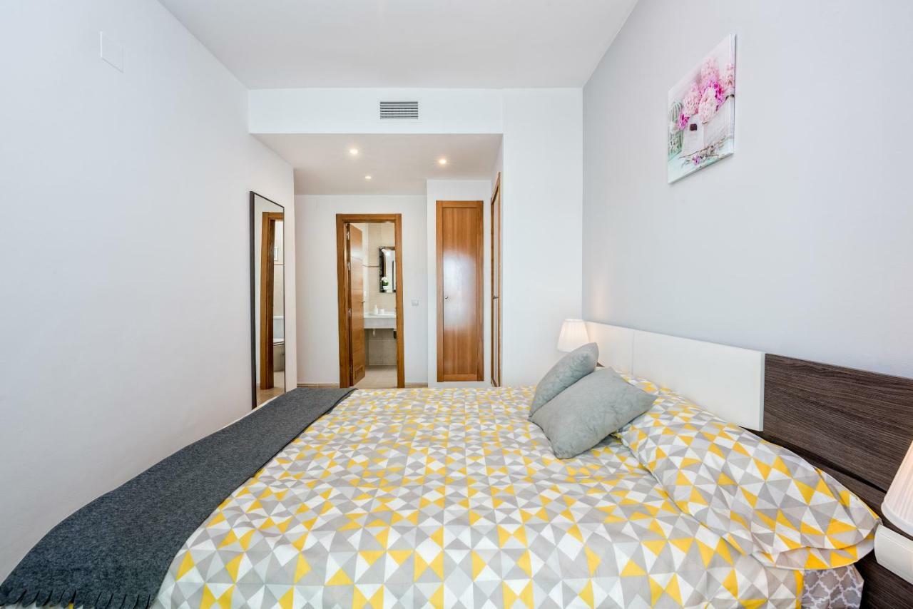Wintowinrentals Best Location, Beach, Pool & Parking Rincón de la Victoria Екстериор снимка
